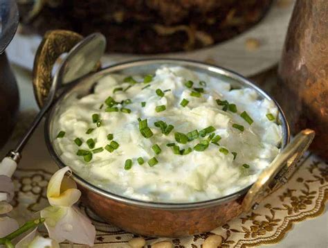 tzatziki-sauce-recipe-easy-greek-yogurt-and-cucumber image
