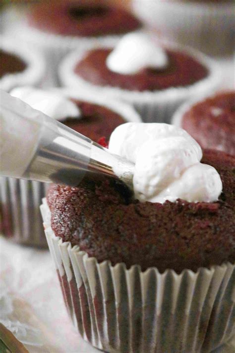 marshmallow-cupcakes-the-anthony-kitchen image