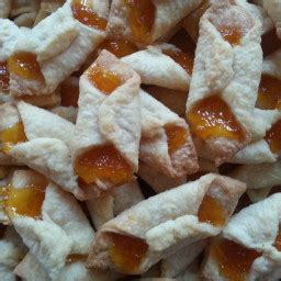moms-cream-cheese-cookies-with-apricot-filling image