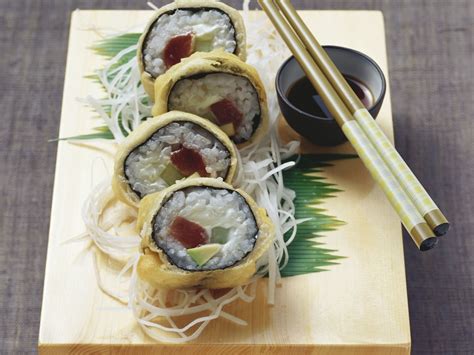 fried-tuna-maki-recipe-eat-smarter-usa image