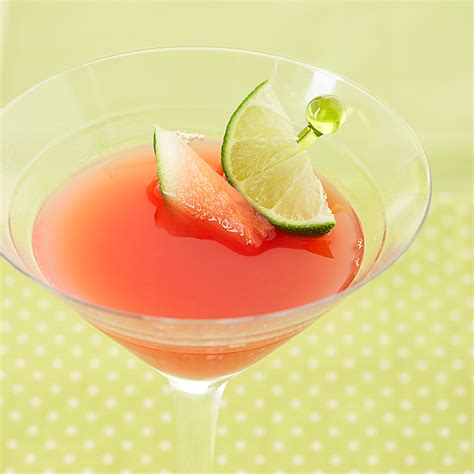 diabetes-friendly-cocktails-and-mocktails-eatingwell image