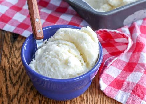 how-to-make-ice-cream-without-a-machine-barefeet image