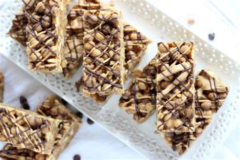 reeses-puffs-cereal-bars-recipe-food-fanatic image