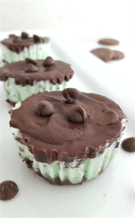 mint-ice-cream-cookie-cups-recipe-lady-and-the-blog image
