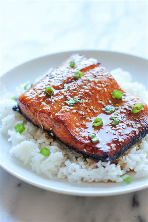 sesame-ginger-salmon-damn-delicious image