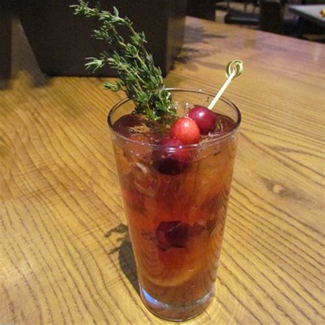 under-the-mistletoe-cocktail-recipe-liquorcom image