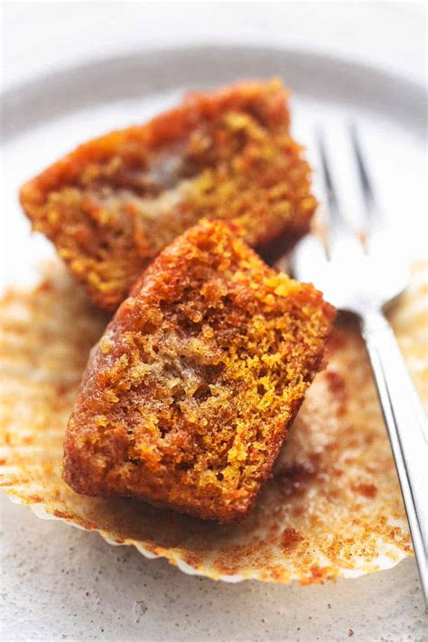 carrot-cake-muffins-creme-de-la-crumb image