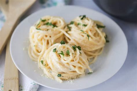 lemon-garlic-cream-sauce-the-carefree-kitchen image