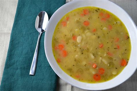 recipe-love-me-lima-bean-soup-farm-fresh-to-you image