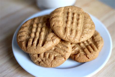 3-ingredient-gluten-free-peanut-butter-cookies image