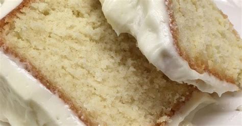 10-best-pound-cake-with-cream-cheese-icing image