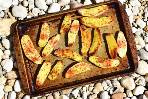 roasted-rosemary-fingerlings-flexitarian-kitchen image