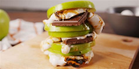 best-caramel-apple-smores-recipe-how-to-make image