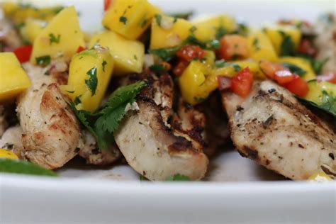 easy-healthy-grilled-chicken-with-mango-salsa-eat-the image