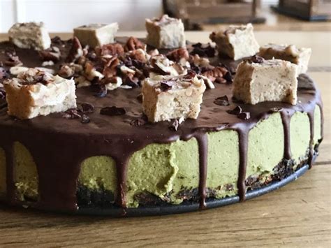 15-vegan-cashew-cheesecake-recipes-one-green-planet image
