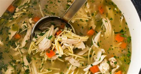 10-easy-slow-cooker-chicken-soup-recipes-to-warm-you image