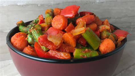 easy-thai-red-curry-vegetable-stir-fry-recipe-whole30 image