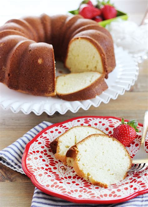 old-fashioned-buttermilk-pound-cake-the-perfect image