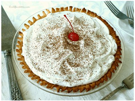 best-old-fashioned-dark-chocolate-cream-pie image