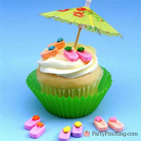 flip-flop-cupcakes-holiday-food image