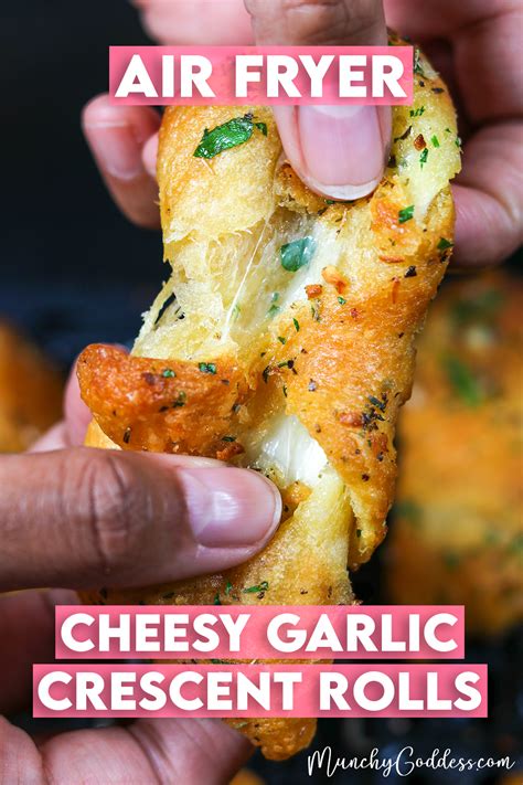 easy-air-fryer-cheesy-garlic-crescent-rolls-video image