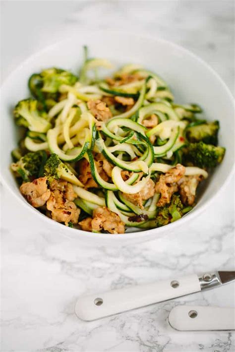 chicken-sausage-and-broccoli-zucchini-pasta-with image