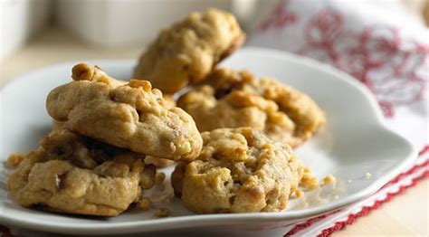 date-orange-cookies-recipe-kelloggs image