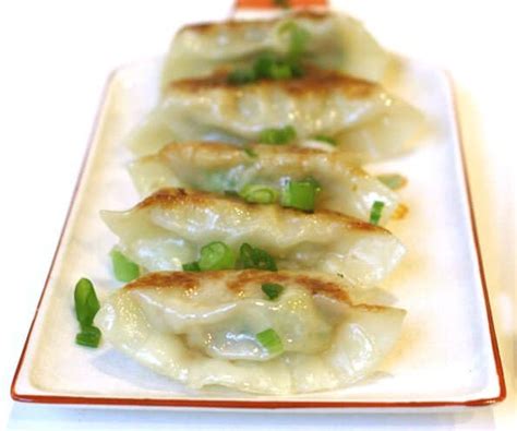 gyoza-recipe-japanese-pan-fried-dumplings image