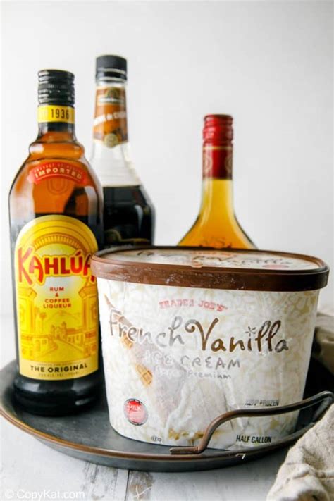 brandy-alexander-with-ice-cream-copykat image