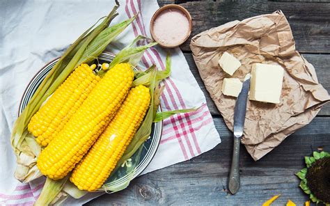 how-to-boil-corn-on-the-cob-in-just-a-few-minutes image
