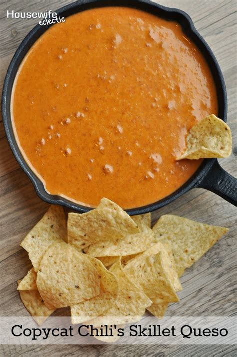 copycat-chilis-skillet-queso-housewife-eclectic image