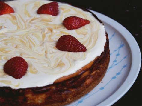 luscious-lemon-baked-cheesecake-the-annoyed image