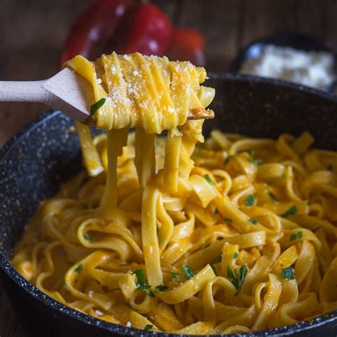 creamy-red-pepper-pasta-sauce-an-italian-in-my image