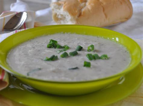 artichoke-soup-recipe-easy-to-make-with-only-5 image