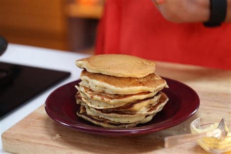 recipe-for-oats-banana-buttermilk-pancakes-sharing image