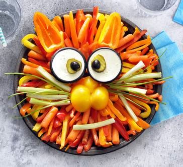 lion-veggies-and-dip-platter-stop-and-shop image