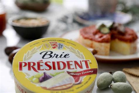 how-to-eat-brie-just-like-the-french-do-prsident image