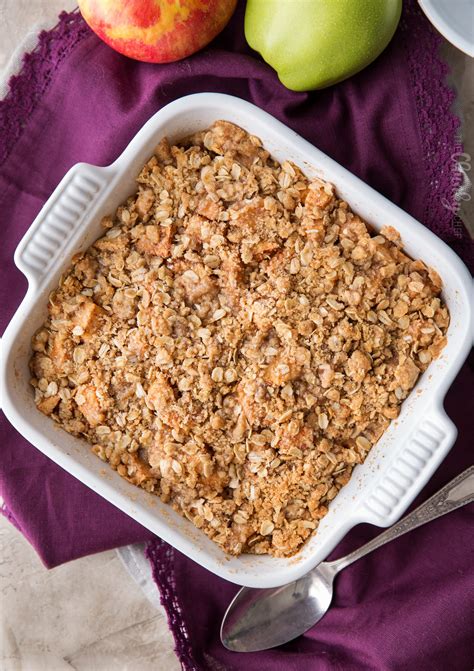 old-fashioned-easy-apple-crisp-the-chunky-chef image