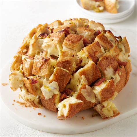 pull-apart-party-loaf-recipe-land-olakes image