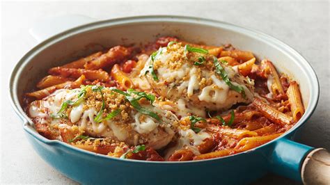 skillet-chicken-parmesan-for-two-recipe-tablespooncom image
