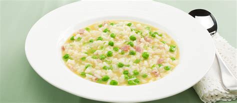 risi-e-bisi-traditional-rice-dish-from-veneto-italy image