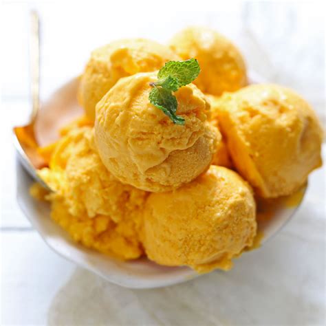 mango-ice-cream-recipe-fun-food-frolic image