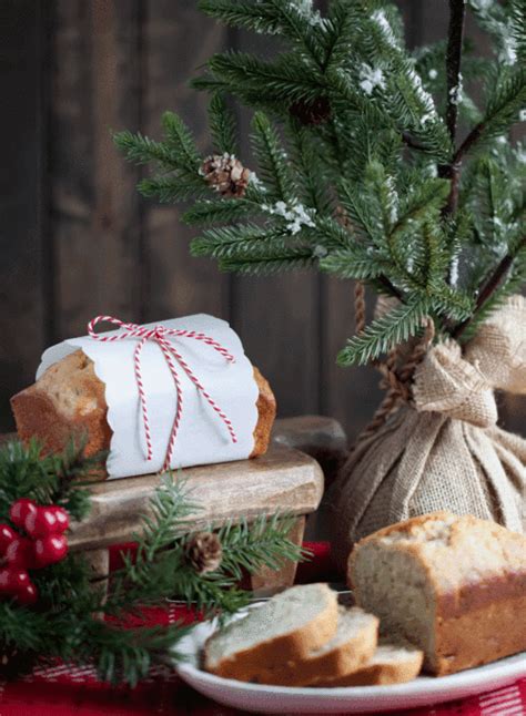 holiday-banana-bread-recipe-celebrate-creativity image