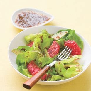 grapefruit-and-avocado-salad-with-ginger-cassis-dressing image