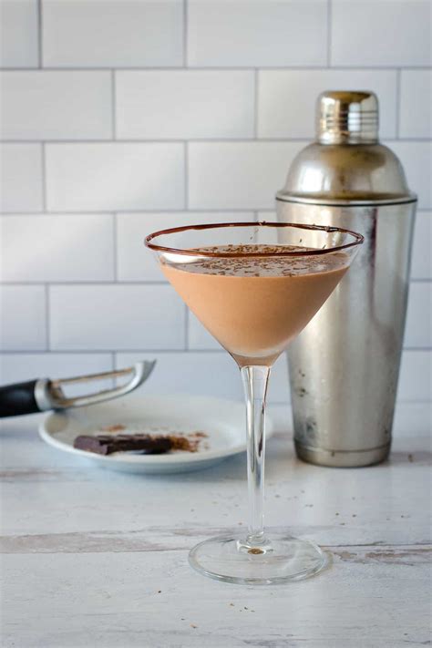 ultimate-chocolate-martini-recipe-with-creme-de-cacao image