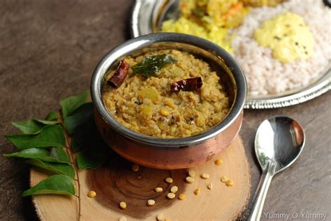 trissur-style-koottu-curry-with-chana-dal-yummy-o image