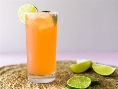 paloma-tequila-cocktail-recipe-the-spruce-eats image