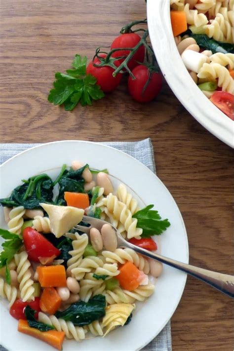 tuscan-pasta-salad-with-cannellini-beans image