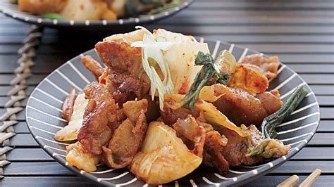 stir-fried-pork-belly-with-kimchi-recipe-izakaya-ten-food-wine image