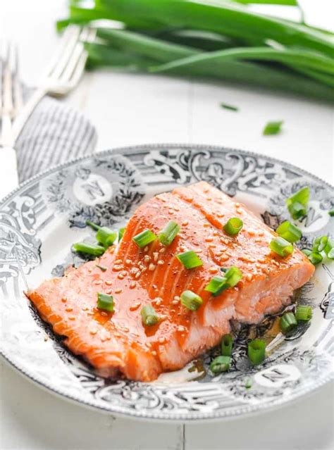 4-ingredient-baked-salmon-the-seasoned-mom image